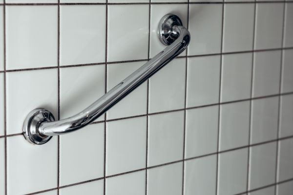 Cost of Shower Grab Bar Installation in Edison