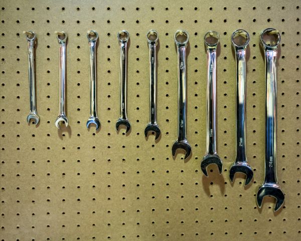 Cost of Garage Pegboard Mounting in Edison